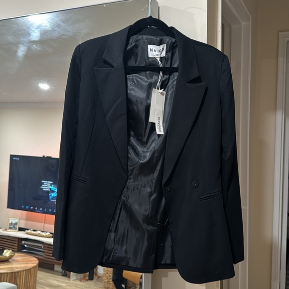 NAKD BLAZER IN BLACK - Picture 1 of 4